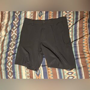 Men’s Callaway Size 34 Waist Black Golf 5-Pocket Shorts 7” inseam EUC